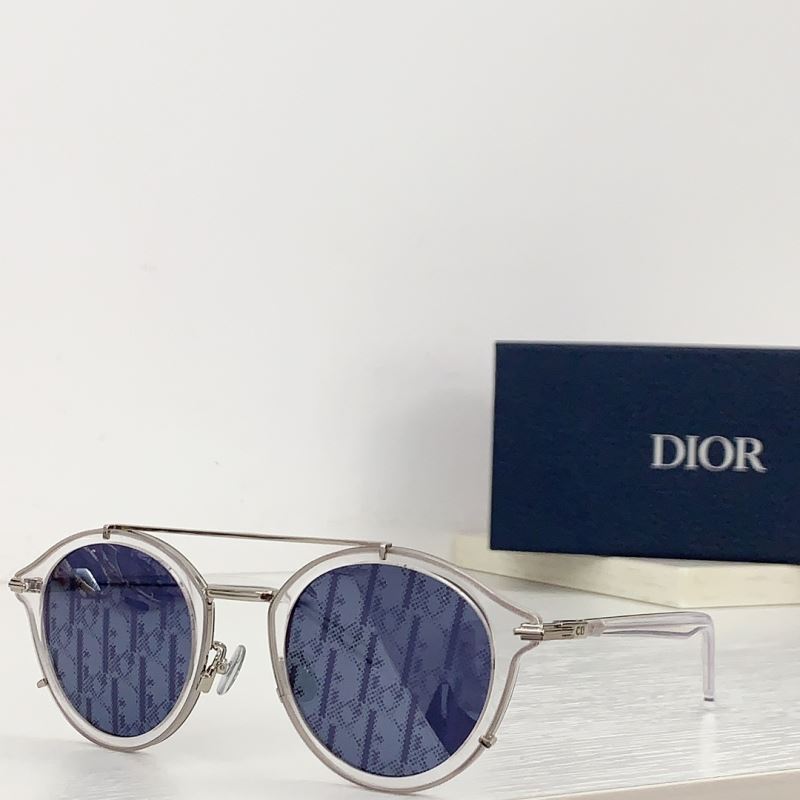 CHRISTIAN DIOR